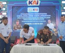 Tingkatkan Efektivitas Pelaksaan Tugas, KAI Divre III Palembang-Kejati Sumsel Teken Perjanjian Kerja Sama - JPNN.com