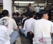 Polisi Menangkap 159 Siswa yang Hendak Ikut Demo Tolak RUU Pilkada - JPNN.com