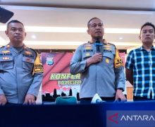 2 Orang Ditetapkan Tersangka Setelah Merusak Mobil Polisi Saat Demo Tolak RUU Pilkada - JPNN.com