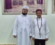 Menteri Bahlil Bersilaturahmi ke Sheikh Sayyid Ahmad di Madinah - JPNN.com