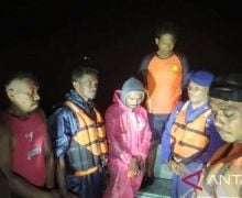 Longboat Rusak Mesin dan Terombang-ambing di Laut, 6 Nelayan Dievakuasi - JPNN.com