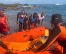 Warga yang Hilang Terseret Arus di Pantai Waigete Ditemukan Meninggal - JPNN.com