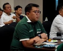 Gus Addin Difitnah Cium Tangan Paus Fransiskus, LBH GP Ansor Akan Ambil Langkah Hukum - JPNN.com