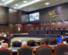 MK Ingatkan Pembentuk UU Tidak Boleh Sering Ubah Syarat Usia Pejabat Publik - JPNN.com