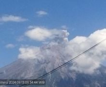 Masih Berstatus Waspada, Gunung Semeru Kembali Erupsi - JPNN.com