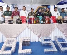 Kanwil Bea Cukai Sumbagbar Musnahkan Rokok dan Miras Ilegal Senilai Rp 37,8 Miliar - JPNN.com