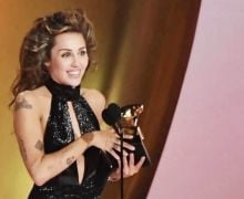 Miley Cyrus Digugat atas Dugaan Pelanggaran Hak Cipta Lagu Flowers - JPNN.com