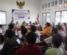 Antisipasi Dampak Perubahan Iklim, FHUP Edukasi Masyarakat Pesisir - JPNN.com