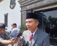 Dilantik Jadi Pj Wali Kota Bandung, Koswara Diminta Benahi Permasalahan Opang vs Ojol & Parkir Liar - JPNN.com