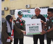 Tim LAZISNU dan Poroz Kirimkan 12 Kontainer Bantuan Kebutuhan Pokok dan Kesehatan untuk Warga Palestina - JPNN.com