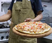 Rayakan Galungan, Felice Italian Bistro Luncurkan Chicken Pizza Sambal Matah - JPNN.com