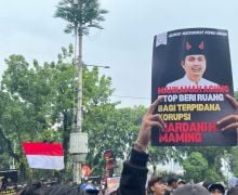 Demonstran: Tolak PK Mardani Maming, MA Bukan Tempat Lobi-lobi Kasus! - JPNN.com