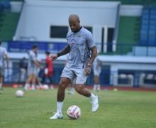 Menjelang Tandang ke Madura, Pelatih Persib Sampaikan Kabar Baik - JPNN.com