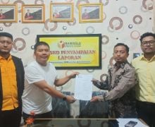 Bermodal Video, Tim Hukum Robinsar-Fajar Laporkan Camat Gerogol ke Bawaslu Kota Cilegon - JPNN.com