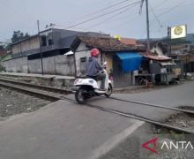 Pelajar yang Tewas Ditabrak Kereta di Sukabumi Diduga Tak Perhatikan Rambu Peringatan - JPNN.com