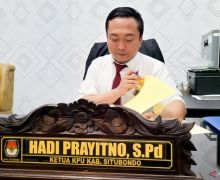 2 Peserta Pilkada Situbondo Dapat Fasilitas Baliho, Spanduk dan Umbul-umbul - JPNN.com