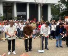 Pohon Soekarno dan Bodhi Hiasi Ruang Terbuka Hijau di Universitas Atma Jaya - JPNN.com