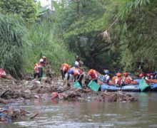 Pertamina International Shipping Turut Bersihkan 14 Ton Sampah di Sungai Ciliwung - JPNN.com