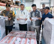 Kapolres dan Kajari Siak Pantau Proses Percetakan Surat Suara Pilkada di Bekasi - JPNN.com