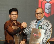 Tim NLE Raih Penghargaan Kategori Government of The Year di Indonesia Logistics Awards 2024 - JPNN.com