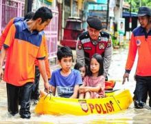 Banjir di Tebing Tinggi, Kemensos Langsung Gerak Cepat Salurkan Berbagai Bantuan - JPNN.com