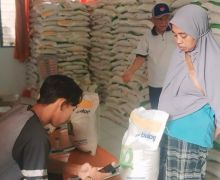 Bulog Jabar Pastikan Stok Beras Aman, Masyarakat Diminta Jangan Panik - JPNN.com