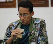 Kunjungi Kedai Saat Kopi di Surabaya, Sandiaga Uno: Konsepnya Unik - JPNN.com