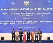 Nadiem Makarim Titipkan Guru, Dosen, Tendik & Pegiat Seni kepada Menteri Baru, Mengharukan - JPNN.com