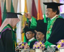 UMJ Luluskan 1.572 Mahasiswa, Rektor Ma'mun Ungkap Pertemuan Mendikdasmen & Presiden Prabowo - JPNN.com