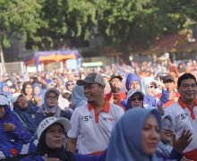 Ribuan Warga Pekanbaru Antusias Ikut Senam Sehat AMAN Bersama Agung-Markarius, Tanda Kemenangan Sudah Dekat - JPNN.com