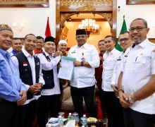 Temui Pj Gubernur, Aliansi Buruh Menyuarakan UMP Aceh 2025 Naik jadi Rp 4 juta Per Bulan - JPNN.com