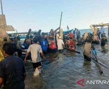 Dermaga di Pulau Hatta Maluku Tengah Ambruk, Tujuh Orang Meninggal Dunia - JPNN.com