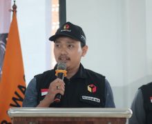 Melantik 438 Pengawas TPS Kecamatan Koja, Idrus Maulana: Garda Terdepan Menjaga Integritas Pilgub Jakarta - JPNN.com