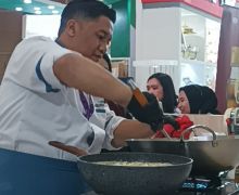 Chef Andri Purwahyulianto Bagikan Kiat Agar Aroma Minyak Wijen Keluar Maksimal  - JPNN.com