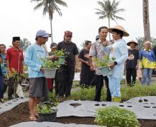 Petani Temanggung Mantap Dukung Agus Nadia: Programnya Paling Kongkret - JPNN.com