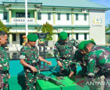 Warga Timor Tengah Selatan Serahkan Senjata & Peluru Aktif ke Korem Wira Sakti - JPNN.com