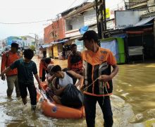 Banjir Merendam 2.014 Rumah di Kabupaten Bandung, 12.250 KK Terdampak - JPNN.com