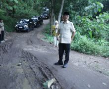 Kunjungi Desa Tertinggal di Serang, Mendes PDT Yandri Susanto Mengaku Miris - JPNN.com