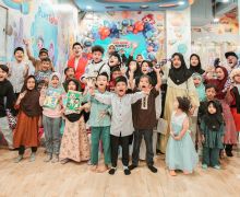 Shindy Fioerla Ajak Puluhan Anak Yatim Rayakan Ulang Tahun Noah - JPNN.com