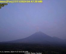 Gunung Semeru Erupsi 3 Kali, Tinggi Letusan hingga 1.000 Meter - JPNN.com