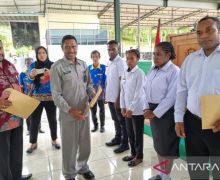 362 CPNS Formasi 2021 Pegunungan Arfak Terima SK, Bupati Yosias Berpesan Begini - JPNN.com