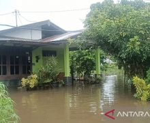 Ratusan Kepala Keluarga Terdampak Banjir di Kota Bengkulu - JPNN.com