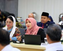 Komite III DPD RI Gelar Rapat Kerja Bersama Menteri Agama, Begini Kata Senator Lia Istifhama - JPNN.com