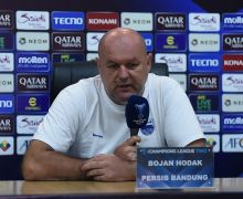 Bojan Hodak Melihat Peluang Ini saat Persib Jamu Zhejiang FC - JPNN.com