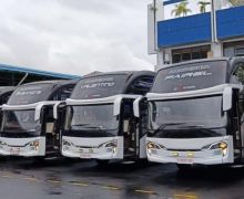 DMH Trans Meluncurkan Bus Baru dengan Sasis Hino RM 280 ABS - JPNN.com