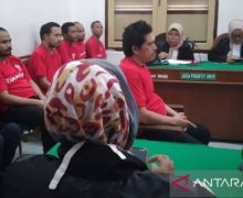 Hakim Vonis Deni Saputra Penjara Seumur Hidup - JPNN.com