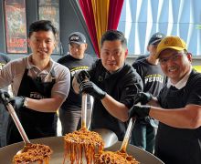 Hari Ibu, Holywings Bagikan 5.000 Makanan Gratis di HW Superhouse - JPNN.com