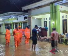 Banjir Bandang Menerjang Sejumlah Desa pada 2 Kecamatan di Bondowoso - JPNN.com