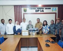 Tim Pansus DPRD Kota Bogor Gerak Cepat Salurkan Bantuan di Sukabumi - JPNN.com