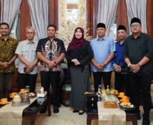 Refleksi Akhir Tahun 2024, Begini Pesan Anggota DPD RI Lia Istifhama dan Kadispora Jatim untuk Pemuda - JPNN.com